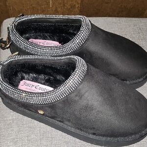 Juicy Couture Black Slip-Ons with Sparkling Trim